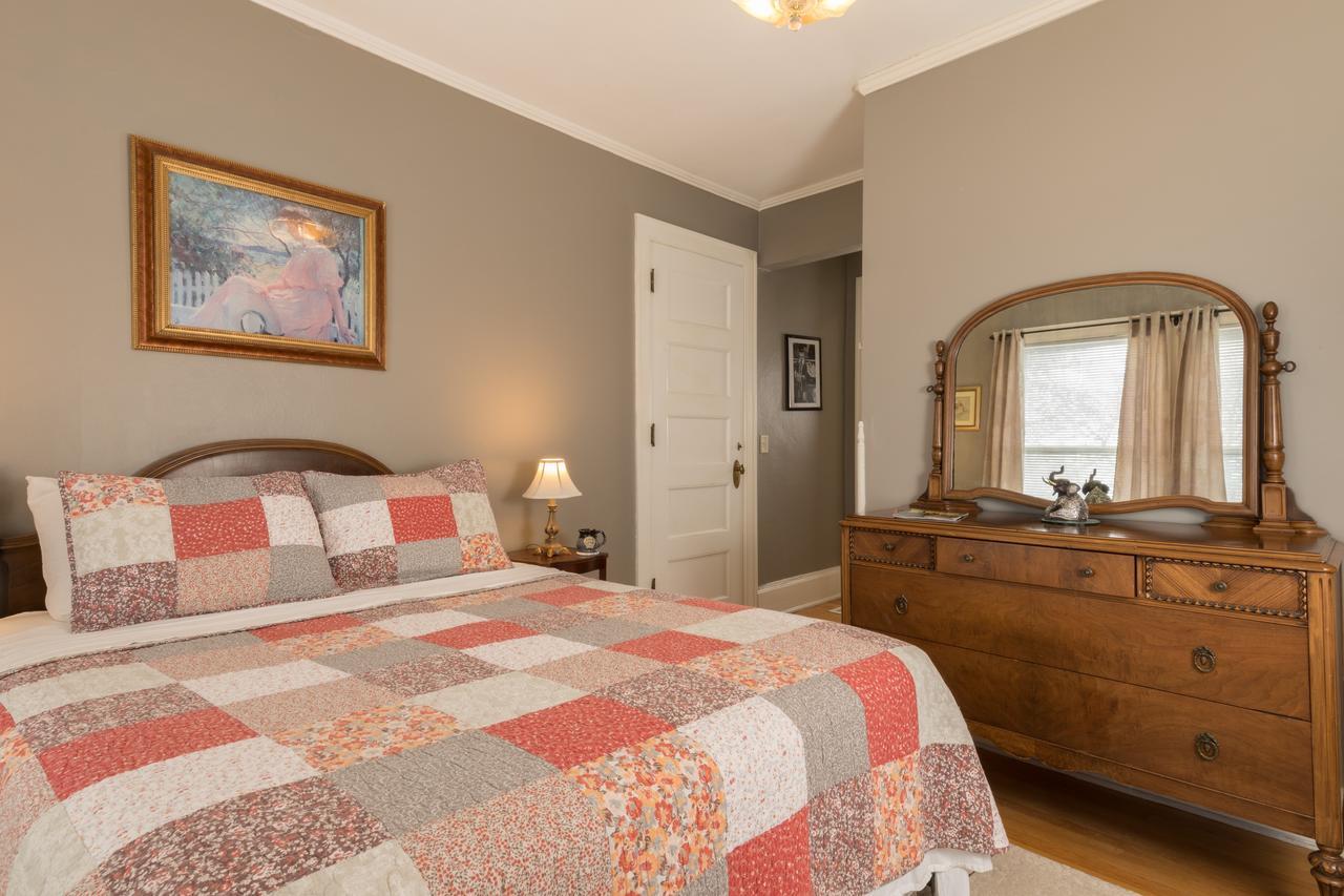 Ringling House Bed&Breakfast Baraboo Esterno foto