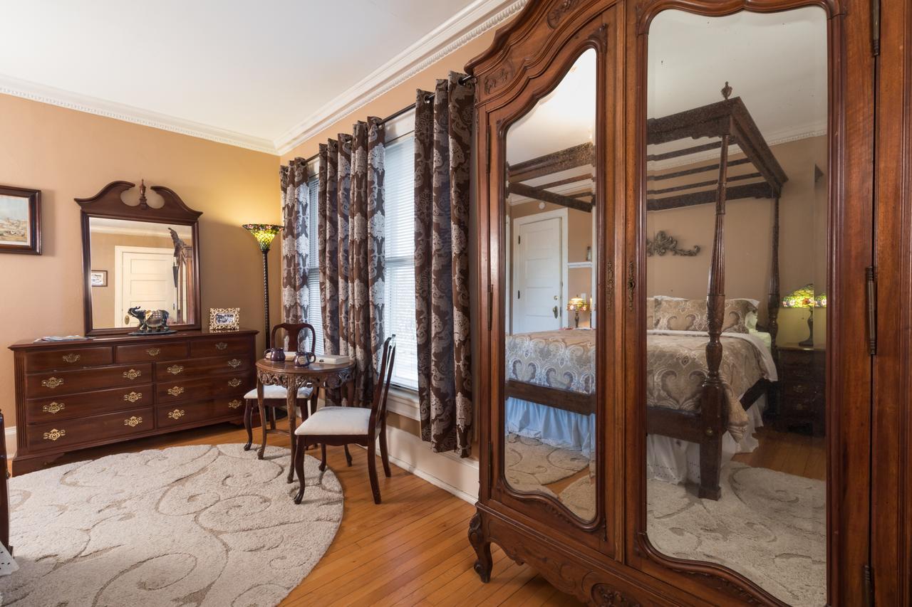 Ringling House Bed&Breakfast Baraboo Esterno foto