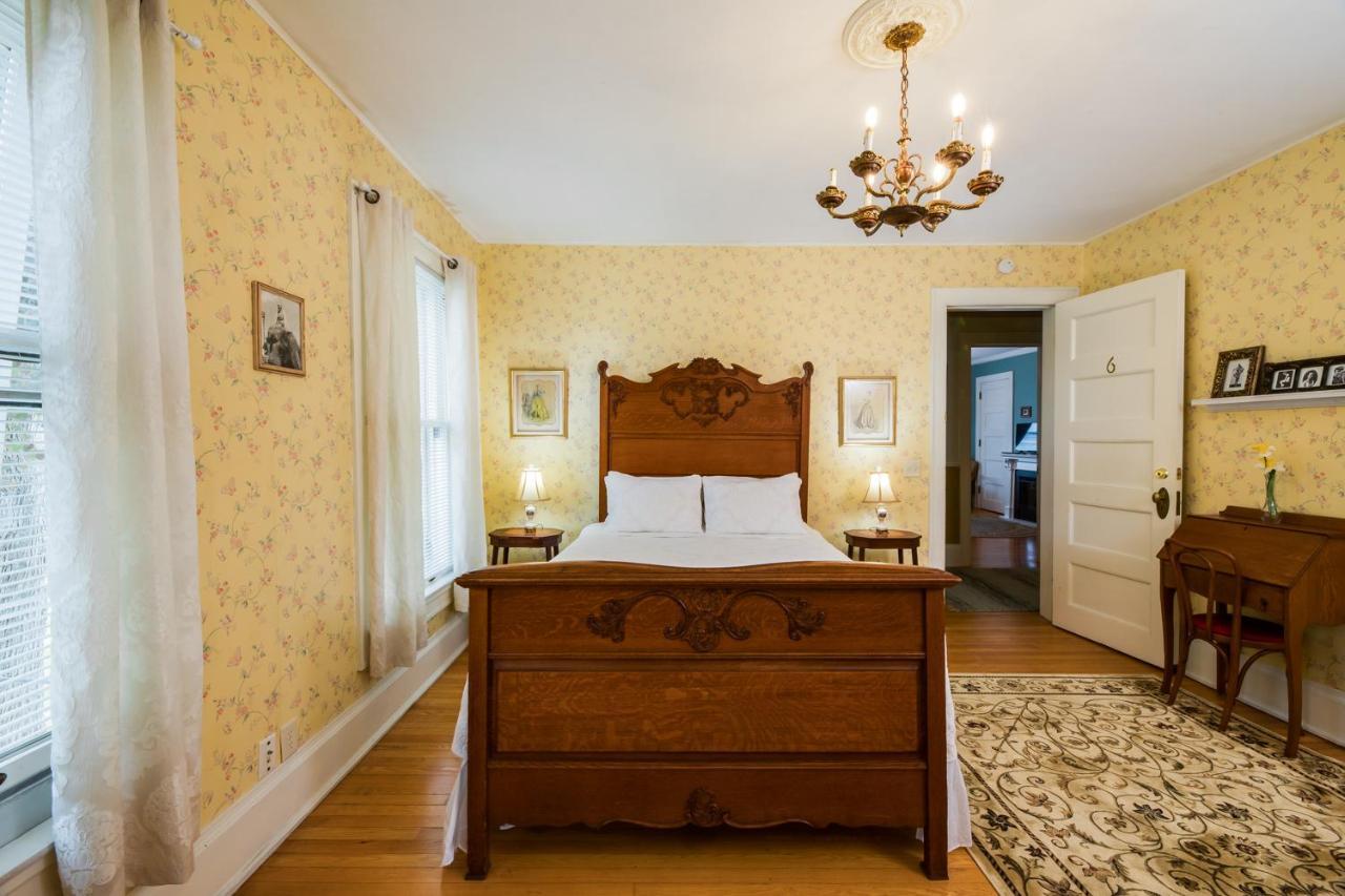 Ringling House Bed&Breakfast Baraboo Esterno foto