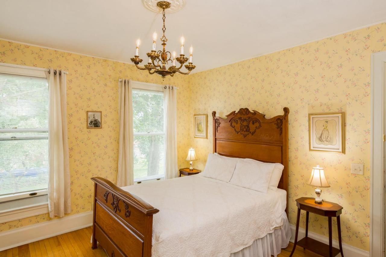 Ringling House Bed&Breakfast Baraboo Esterno foto