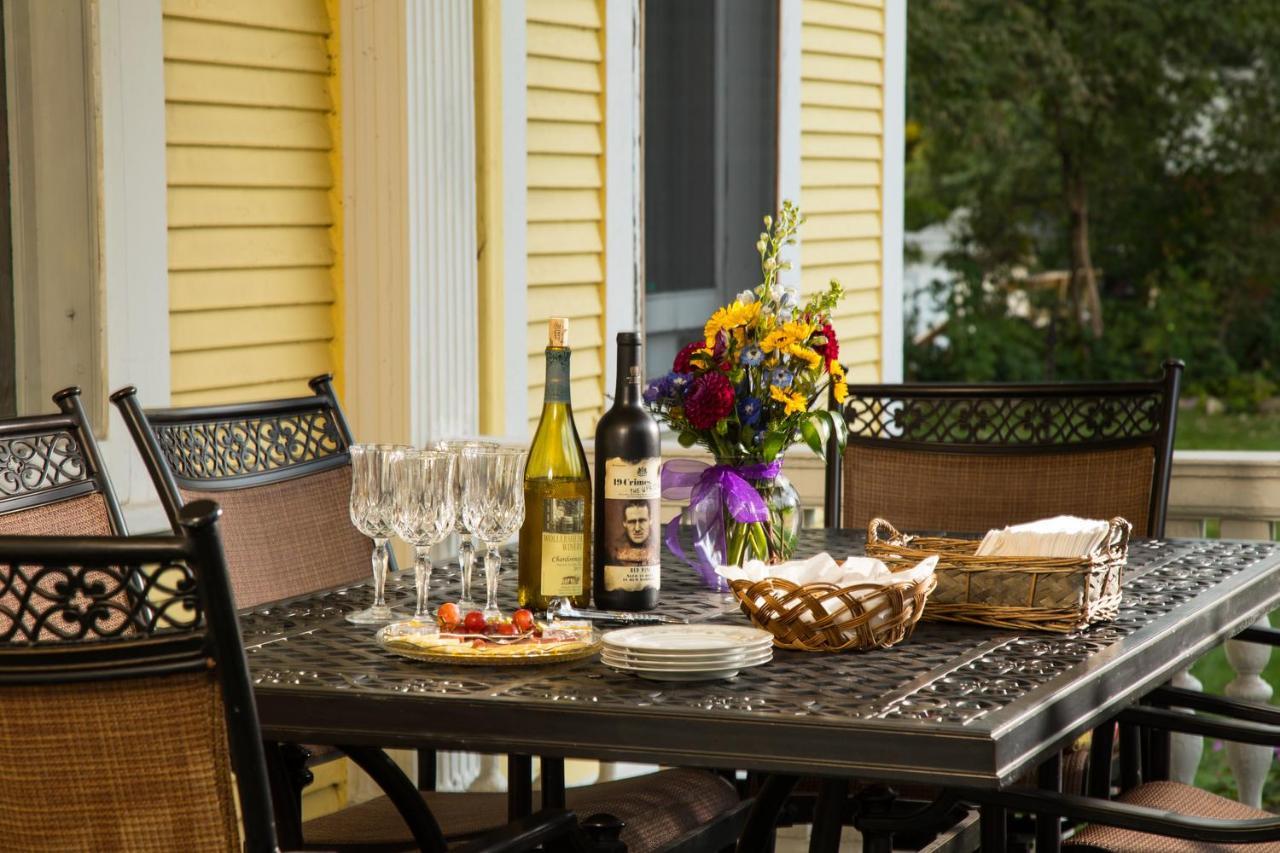 Ringling House Bed&Breakfast Baraboo Esterno foto